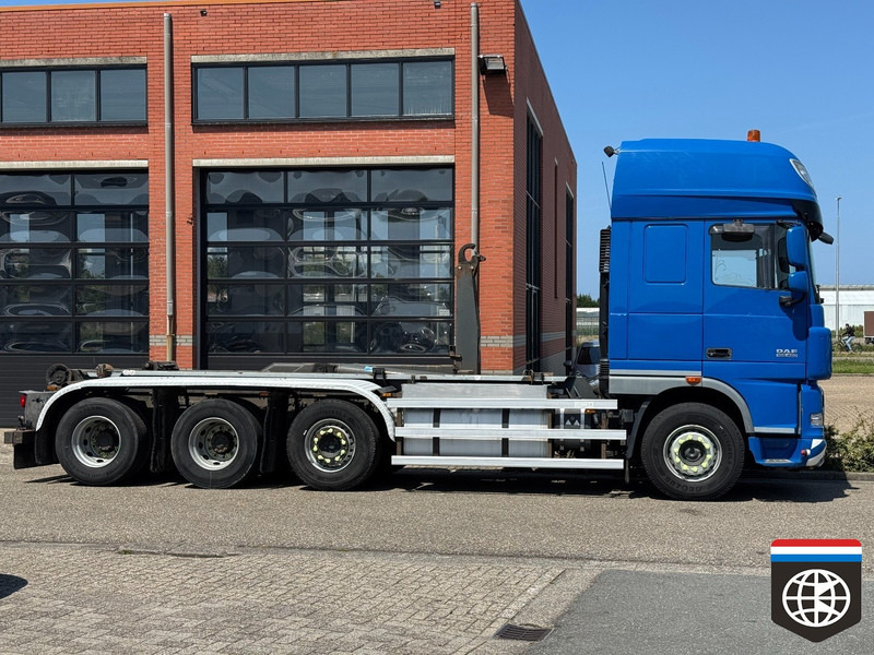 DAF XF 105.460 8X2/4 - 30t hooklift - CLEAN HOLLAND TRUCK - Camion cu cârlig: Foto 4 DAF XF 105.460 8X2/4 - 30t hooklift - CLEAN HOLLAND TRUCK - Camion cu cârlig: Foto 4