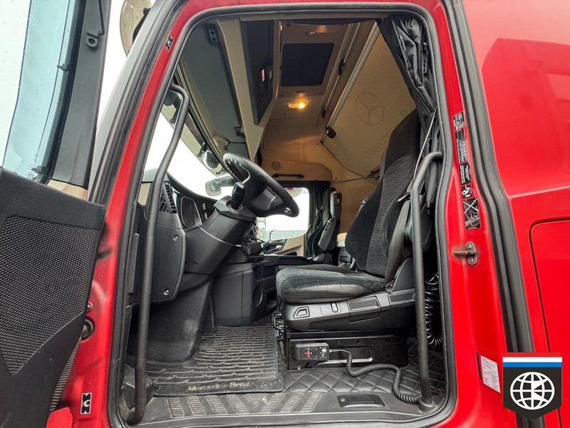 Camion frigider Mercedes-Benz ACTROS 2745 Giga Space - FRIGO COMBINATION -30oC - 2x TAIL LIFT - 49 CC capacity: Foto 12 Camion frigider Mercedes-Benz ACTROS 2745 Giga Space - FRIGO COMBINATION -30oC - 2x TAIL LIFT - 49 CC capacity: Foto 12