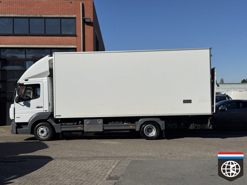 Mercedes-Benz ATEGO 818 L - DEEPFREEZER -30oCj - TAIL LIFT - Camion frigider: Foto 4 Mercedes-Benz ATEGO 818 L - DEEPFREEZER -30oCj - TAIL LIFT - Camion frigider: Foto 4
