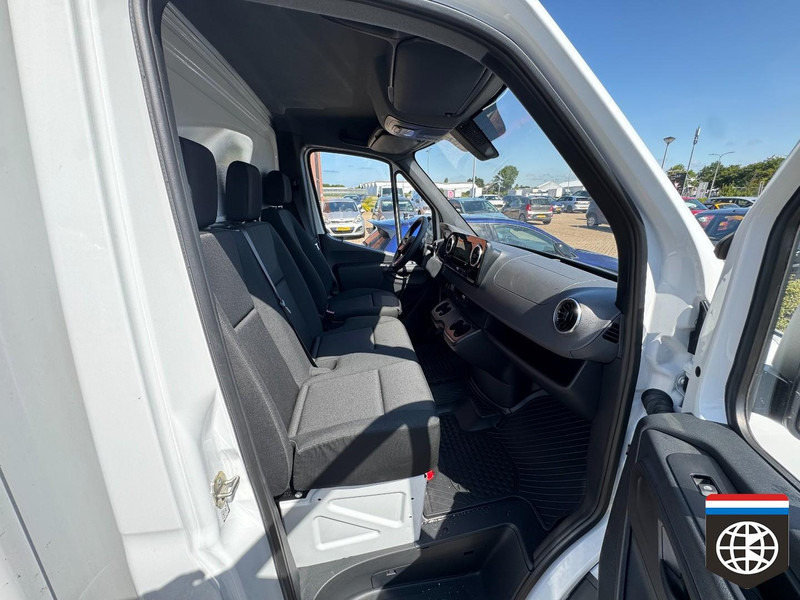 Autoutilitară box Mercedes-Benz Sprinter Laadbak verwarming - IDEAAL VOOR TRANSPORT VAN BLOEMEN IN DOZEN en/ of KRATTEN: Foto 10 Autoutilitară box Mercedes-Benz Sprinter Laadbak verwarming - IDEAAL VOOR TRANSPORT VAN BLOEMEN IN DOZEN en/ of KRATTEN: Foto 10