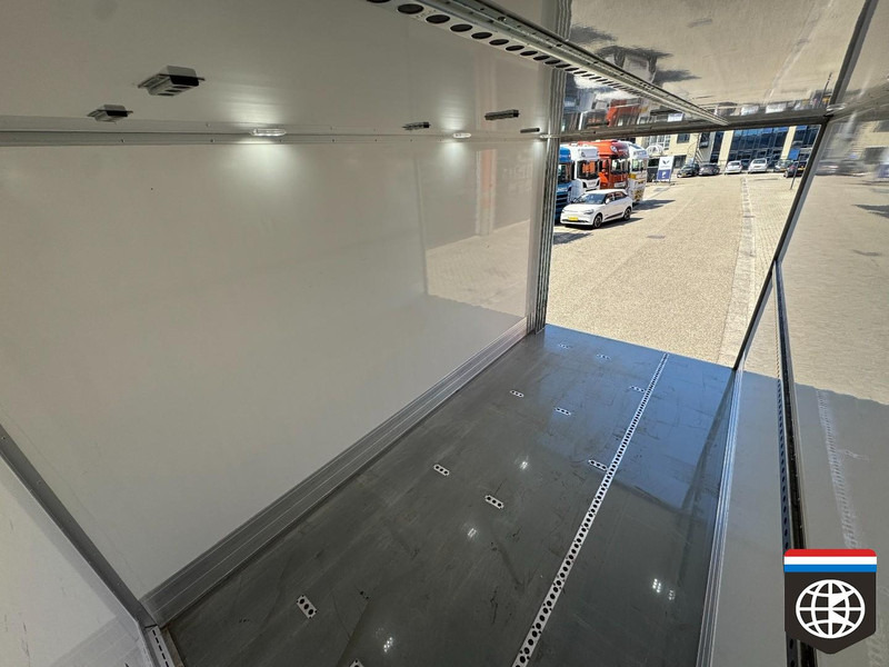 Mercedes-Benz Sprinter  Laadbak verwarming - IDEAAL VOOR TRANSPORT VAN BLOEMEN IN DOZEN en/ of KRATTEN - Autoutilitară box: Foto 3 Mercedes-Benz Sprinter  Laadbak verwarming - IDEAAL VOOR TRANSPORT VAN BLOEMEN IN DOZEN en/ of KRATTEN - Autoutilitară box: Foto 3