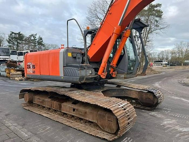 Isuzu ZX250LC-3 - ZX 250 LC-3 - ZX250 - Excavator: Foto 5 Isuzu ZX250LC-3 - ZX 250 LC-3 - ZX250 - Excavator: Foto 5