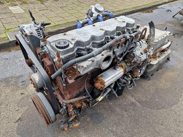 Cummins ISBE 220 31 - Piesă de schimb: Foto 4 Cummins ISBE 220 31 - Piesă de schimb: Foto 4