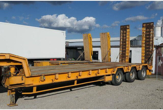 ACTM 3-Achser, Hydr. Rampen, Gelenkt, Blattfed. - Semiremorcă transport agabaritic: Foto 2 ACTM 3-Achser, Hydr. Rampen, Gelenkt, Blattfed. - Semiremorcă transport agabaritic: Foto 2