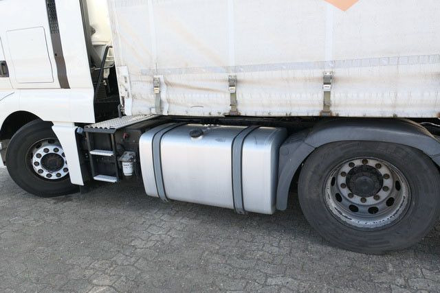MAN 18.500 TGX 4x2, Intarder, 2x Tank, Standheizung - Cap tractor: Foto 4 MAN 18.500 TGX 4x2, Intarder, 2x Tank, Standheizung - Cap tractor: Foto 4