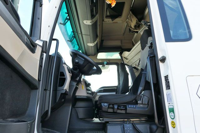 MAN 18.500 TGX 4x2, Intarder, 2x Tank, Standheizung - Cap tractor: Foto 5 MAN 18.500 TGX 4x2, Intarder, 2x Tank, Standheizung - Cap tractor: Foto 5