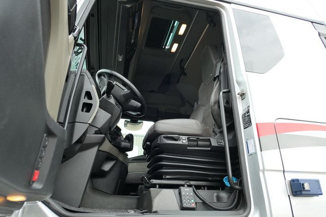 MAN 18.510 TGX 4x2, Hydr.,Retarder,Klima, Alu-Felgen - Cap tractor: Foto 5 MAN 18.510 TGX 4x2, Hydr.,Retarder,Klima, Alu-Felgen - Cap tractor: Foto 5
