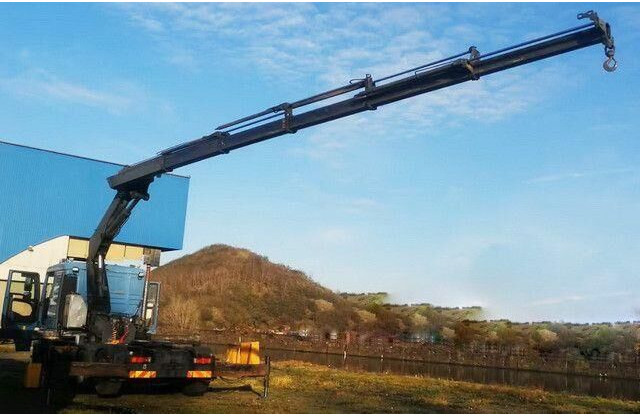 MAN 26.413/26.460 TGA 6x2, Kran Effer 335 5S, Klima - Cap tractor: Foto 3 MAN 26.413/26.460 TGA 6x2, Kran Effer 335 5S, Klima - Cap tractor: Foto 3