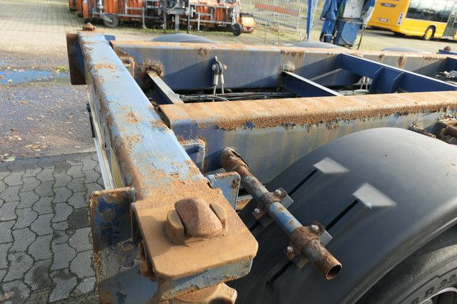 Carnehl CCS/HS, 1x20/2x20/1x30/1x40 Fuß Container, Lift - Semiremorcă transport containere/ Swap body: Foto 3 Carnehl CCS/HS, 1x20/2x20/1x30/1x40 Fuß Container, Lift - Semiremorcă transport containere/ Swap body: Foto 3