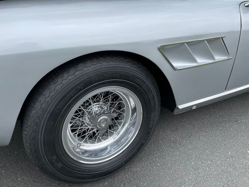Automobil Ferrari 330 GT Coupe 2+2/TÜV neu/H-Zulassung: Foto 16