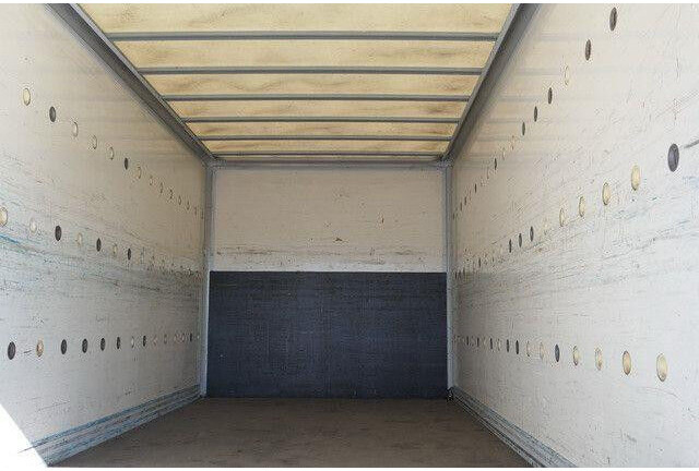 Iveco 80E18 4x2, LBW, AHK, Klima, 6.100mm lang - Camion furgon: Foto 2 Iveco 80E18 4x2, LBW, AHK, Klima, 6.100mm lang - Camion furgon: Foto 2