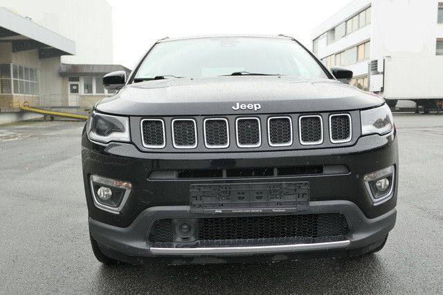 Jeep Compass Limited 4WD/AHK/Klima - SUV: Foto 2 Jeep Compass Limited 4WD/AHK/Klima - SUV: Foto 2
