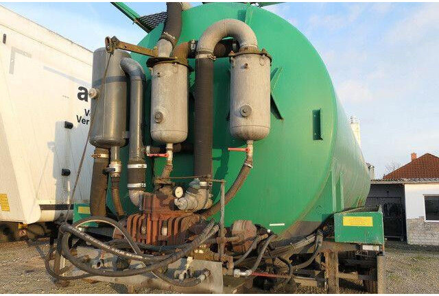 LINDNER & Fischer TSA 27 VA, Gülle, Vakuum,27m³ - Maşină pentru vidanjări: Foto 2 LINDNER & Fischer TSA 27 VA, Gülle, Vakuum,27m³ - Maşină pentru vidanjări: Foto 2