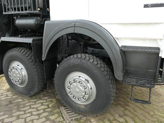 MAN 34.440 8x8, Allrad, Kran, 2x Seilwinde, 2x AHK - Camion platformă: Foto 4 MAN 34.440 8x8, Allrad, Kran, 2x Seilwinde, 2x AHK - Camion platformă: Foto 4