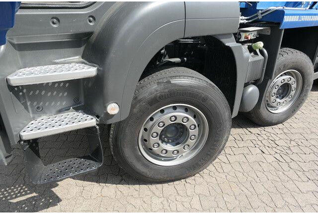 MAN 41.480 TGS BB-WW 8x4, gr. Federpaket, 38tkm, AC - Camion şasiu: Foto 4 MAN 41.480 TGS BB-WW 8x4, gr. Federpaket, 38tkm, AC - Camion şasiu: Foto 4