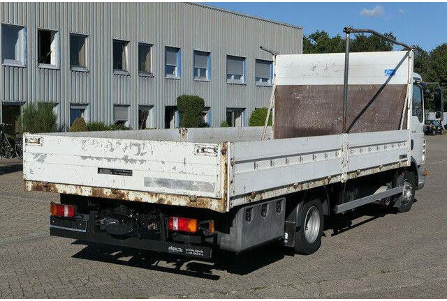 MAN 8.180 TGL BL 4x2, AHK, 3. Sitz, Gerüstbau - Camion platformă: Foto 3 MAN 8.180 TGL BL 4x2, AHK, 3. Sitz, Gerüstbau - Camion platformă: Foto 3