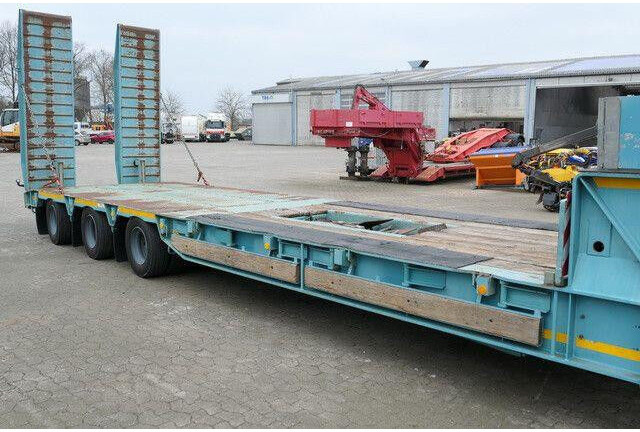 MOL 3-Achser,hydr. Rampen,Gelenkt,Verbreiterbar - Semiremorcă transport agabaritic: Foto 5 MOL 3-Achser,hydr. Rampen,Gelenkt,Verbreiterbar - Semiremorcă transport agabaritic: Foto 5