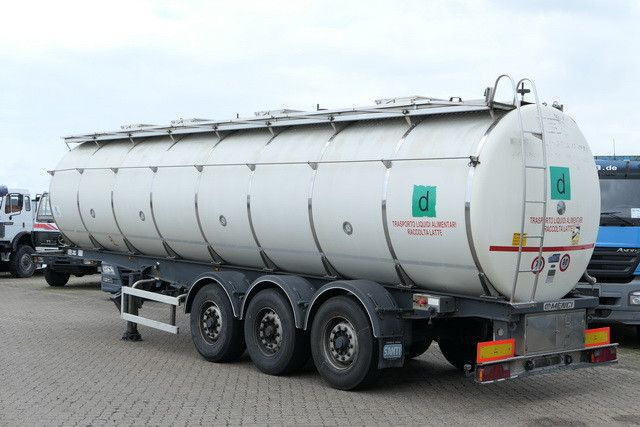 Menci SA 105, Isoliert, Tank aus 2017, 32m³, 5 Kammern - Semiremorcă cisternă: Foto 4 Menci SA 105, Isoliert, Tank aus 2017, 32m³, 5 Kammern - Semiremorcă cisternă: Foto 4