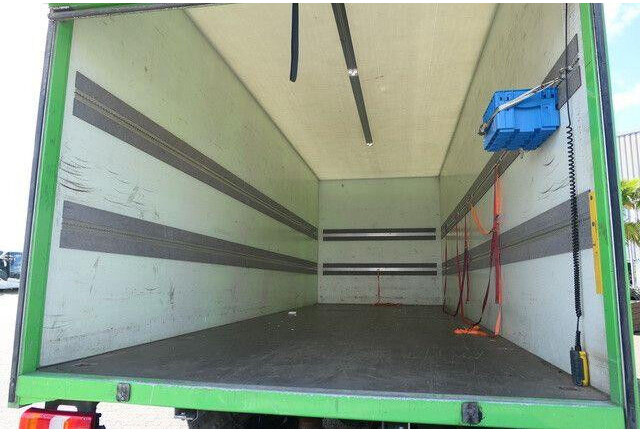 Mercedes-Benz 1023 L Atego 4x2, Schlafkabine, AHK, LBW, Möbel - Camion furgon: Foto 4 Mercedes-Benz 1023 L Atego 4x2, Schlafkabine, AHK, LBW, Möbel - Camion furgon: Foto 4