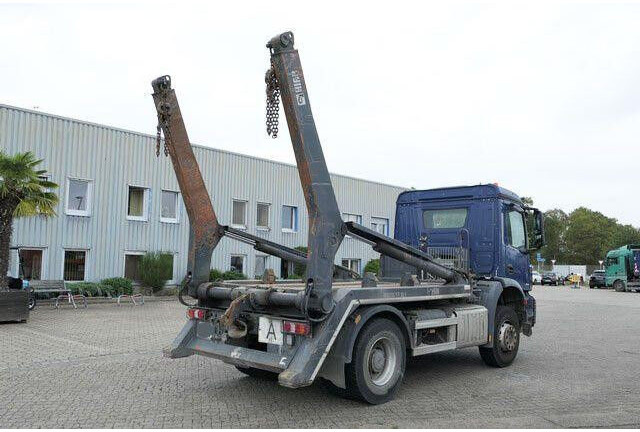 Mercedes-Benz 1832 K Arocs 4x2, Hiab SLT 140, teleskop., Klima - Camion cu sistem de cablu: Foto 4 Mercedes-Benz 1832 K Arocs 4x2, Hiab SLT 140, teleskop., Klima - Camion cu sistem de cablu: Foto 4