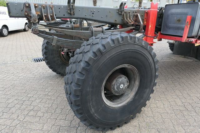 Mercedes-Benz 1838 AK 4x4, Allrad, Einzelbereifung, Wenig KM Mercedes-Benz 1838 AK 4x4, Allrad, Einzelbereifung, Wenig KM - Măturătoare stradală: Foto 5 Mercedes-Benz 1838 AK 4x4, Allrad, Einzelbereifung, Wenig KM Mercedes-Benz 1838 AK 4x4, Allrad, Einzelbereifung, Wenig KM - Măturătoare stradală: Foto 5