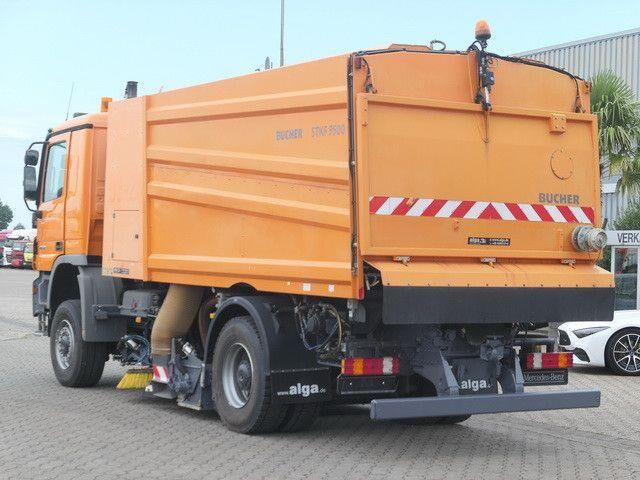 Mercedes-Benz 2032 A Actros 4x4, Bucher STKF 9500, Airport, AC - Măturătoare stradală: Foto 5 Mercedes-Benz 2032 A Actros 4x4, Bucher STKF 9500, Airport, AC - Măturătoare stradală: Foto 5