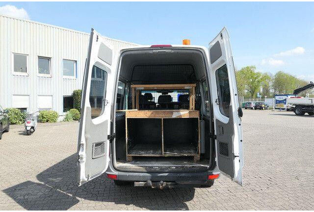 Mercedes-Benz 316 Sprinter/9 Sitze/AHK/Klima - Dubă: Foto 4 Mercedes-Benz 316 Sprinter/9 Sitze/AHK/Klima - Dubă: Foto 4