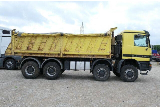 Mercedes-Benz 4140 AK Actros, Allrad, alter Tacho, 4x am Lager - Camion basculantă: Foto 5 Mercedes-Benz 4140 AK Actros, Allrad, alter Tacho, 4x am Lager - Camion basculantă: Foto 5