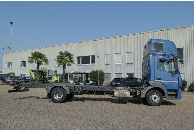 Mercedes-Benz 918 L Atego 4x2, Schlafliege, Klima,Nebenantrieb - Camion şasiu: Foto 2 Mercedes-Benz 918 L Atego 4x2, Schlafliege, Klima,Nebenantrieb - Camion şasiu: Foto 2