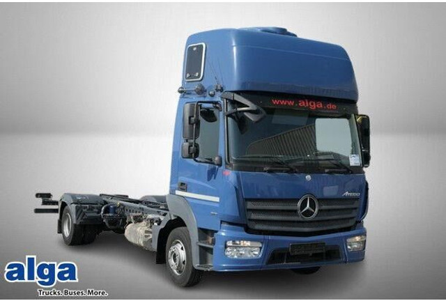 Mercedes-Benz 918 L Atego 4x2, Schlafliege, Klima,Nebenantrieb - Camion şasiu: Foto 1 Mercedes-Benz 918 L Atego 4x2, Schlafliege, Klima,Nebenantrieb - Camion şasiu: Foto 1