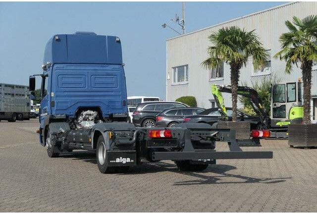 Mercedes-Benz 918 L Atego 4x2, Schlafliege, Klima,Nebenantrieb - Camion şasiu: Foto 5 Mercedes-Benz 918 L Atego 4x2, Schlafliege, Klima,Nebenantrieb - Camion şasiu: Foto 5