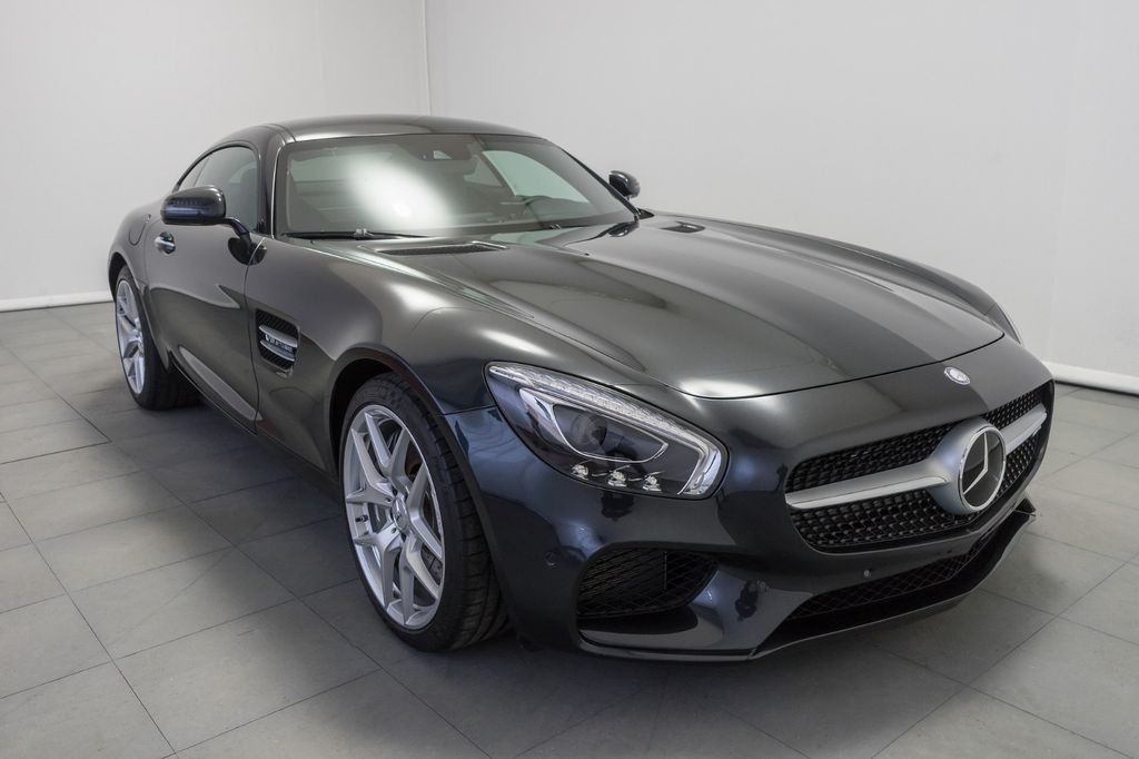 Mercedes-Benz AMG GT Coupe/Erst 7 Tkm.!/TÜV+Service neu! - Automobil: Foto 3 Mercedes-Benz AMG GT Coupe/Erst 7 Tkm.!/TÜV+Service neu! - Automobil: Foto 3