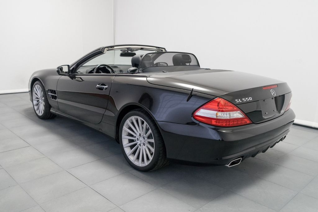 Mercedes-Benz SL 500/550, erst 39 Tkm., TOP Zustand/TÜV neu! - Automobil: Foto 4 Mercedes-Benz SL 500/550, erst 39 Tkm., TOP Zustand/TÜV neu! - Automobil: Foto 4
