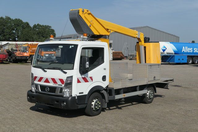 Nissan 32.12 4x2, 11m Arbeitshühe, Klima, 3x am Lager - Camion cu nacela, Autoutilitară: Foto 4 Nissan 32.12 4x2, 11m Arbeitshühe, Klima, 3x am Lager - Camion cu nacela, Autoutilitară: Foto 4