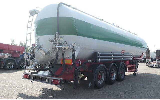 SPITZER SK 2760 CAL, Kippsilo, 60m³, Luft-Lift, 1 Kammer - Semiremorcă cisternă: Foto 4 SPITZER SK 2760 CAL, Kippsilo, 60m³, Luft-Lift, 1 Kammer - Semiremorcă cisternă: Foto 4