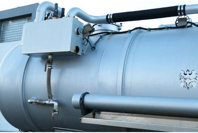 Tank Saug Truck XXL 18,Kanalreiniger,Pumpe,Alu-Felgen - Maşină pentru vidanjări: Foto 3 Tank Saug Truck XXL 18,Kanalreiniger,Pumpe,Alu-Felgen - Maşină pentru vidanjări: Foto 3