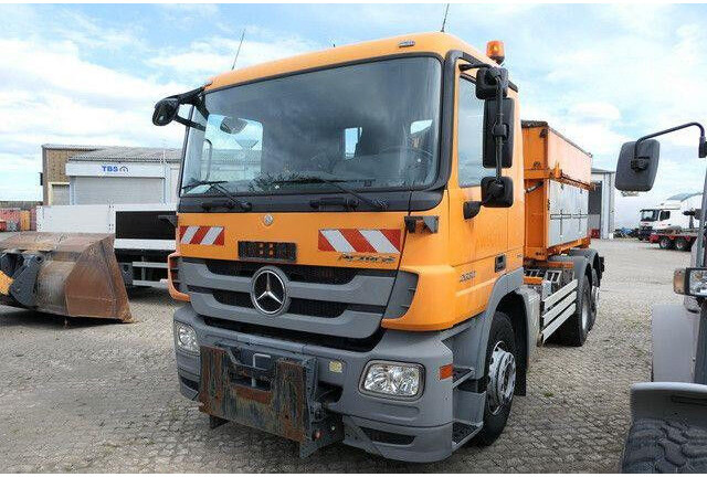 Mercedes-Benz 2532 L Actros 6x2, Salzstreuer, Winterdienst - Utilaje constructii: Foto 4 Mercedes-Benz 2532 L Actros 6x2, Salzstreuer, Winterdienst - Utilaje constructii: Foto 4