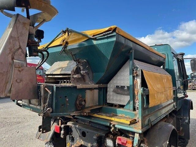 Unimog U 1400 4x4,Winterdienst,Schneeschild,Salzstreuer - Utilaje constructii: Foto 2 Unimog U 1400 4x4,Winterdienst,Schneeschild,Salzstreuer - Utilaje constructii: Foto 2