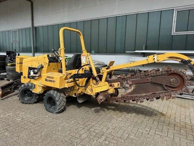 VERMEER RTX 450 4WD, Grabenfräse, Frästeife 1,5m, Allrad - Săpător de şanţuri: Foto 3 VERMEER RTX 450 4WD, Grabenfräse, Frästeife 1,5m, Allrad - Săpător de şanţuri: Foto 3