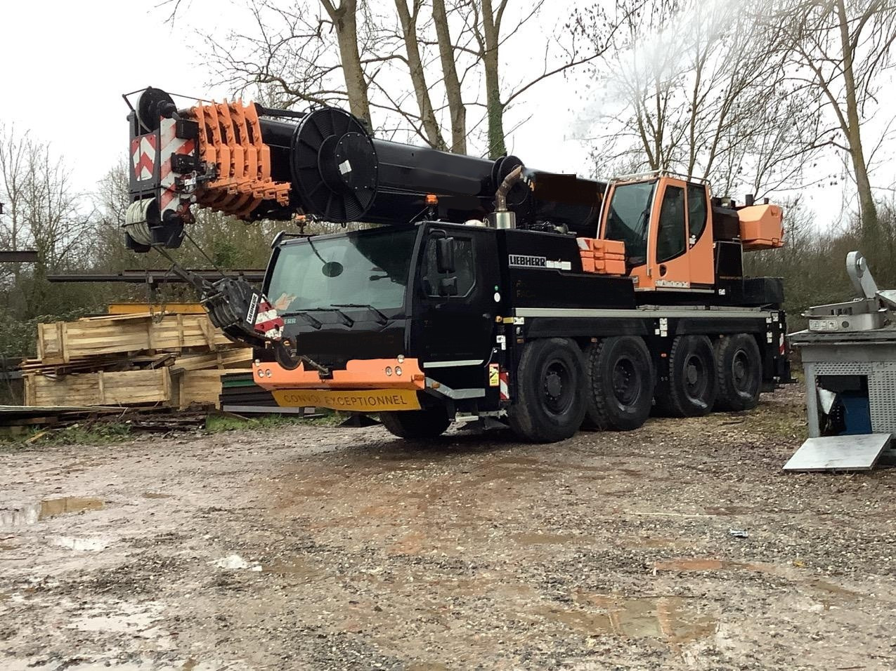 Liebherr LTM 1070 4.2 - Automacara: Foto 1 Liebherr LTM 1070 4.2 - Automacara: Foto 1