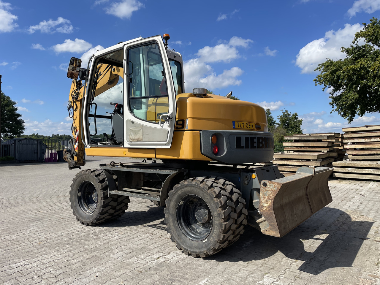 Liebherr A309 - Excavator pe roţi: Foto 2 Liebherr A309 - Excavator pe roţi: Foto 2