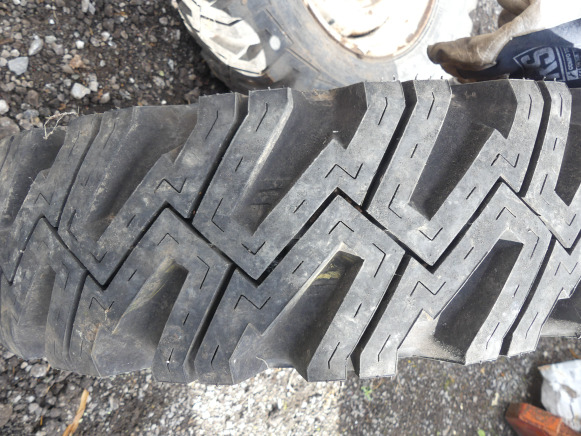 2 Roues pour engin de chantier Pirelli FS40 - Roată completă pentru Tractor agricol: Foto 2 2 Roues pour engin de chantier Pirelli FS40 - Roată completă pentru Tractor agricol: Foto 2
