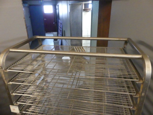 Chariot avec grilles 60x40 cm - Utilaj brutarie: Foto 3 Chariot avec grilles 60x40 cm - Utilaj brutarie: Foto 3