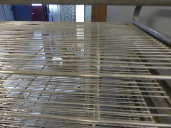 Chariot avec grilles 60x40 cm - Utilaj brutarie: Foto 4 Chariot avec grilles 60x40 cm - Utilaj brutarie: Foto 4