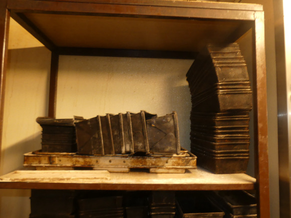 Chariot avec platines à pains - Utilaj brutarie: Foto 2 Chariot avec platines à pains - Utilaj brutarie: Foto 2