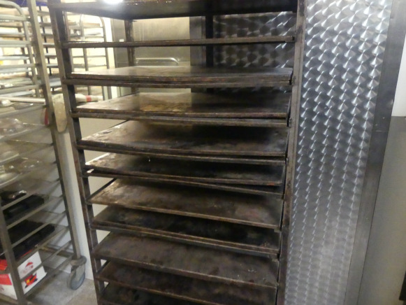 Chariot de four avec platine 60x40 cm (4 bords) - Utilaj brutarie: Foto 4 Chariot de four avec platine 60x40 cm (4 bords) - Utilaj brutarie: Foto 4