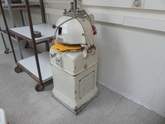 Diviseuse bouleuse Matchless - Utilaj brutarie: Foto 2 Diviseuse bouleuse Matchless - Utilaj brutarie: Foto 2