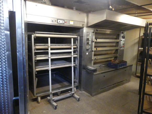 Four au mazout avec chambre étuve Ooms - Utilaj brutarie: Foto 1 Four au mazout avec chambre étuve Ooms - Utilaj brutarie: Foto 1