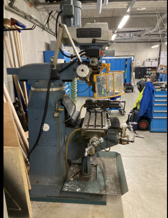 Fraiseuse - Mașină de găurit cu coloană: Foto 2 Fraiseuse - Mașină de găurit cu coloană: Foto 2