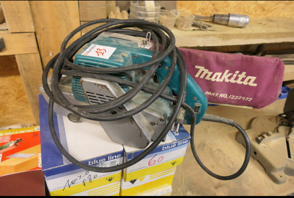 Ponceuse à bande Makita 9402 - Utilaj pentru prelucrarea lemnului: Foto 2 Ponceuse à bande Makita 9402 - Utilaj pentru prelucrarea lemnului: Foto 2
